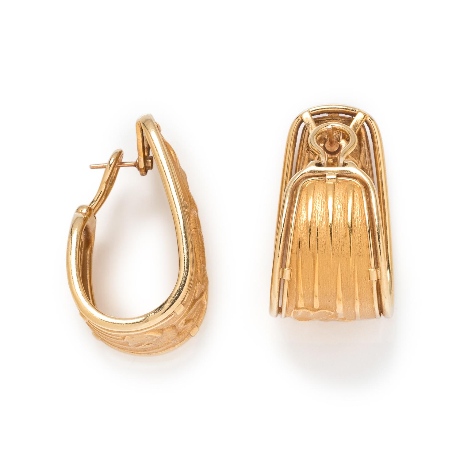 CARRERA Y CARRERA, YELLOW GOLD ELEPHANT MOTIF SET
