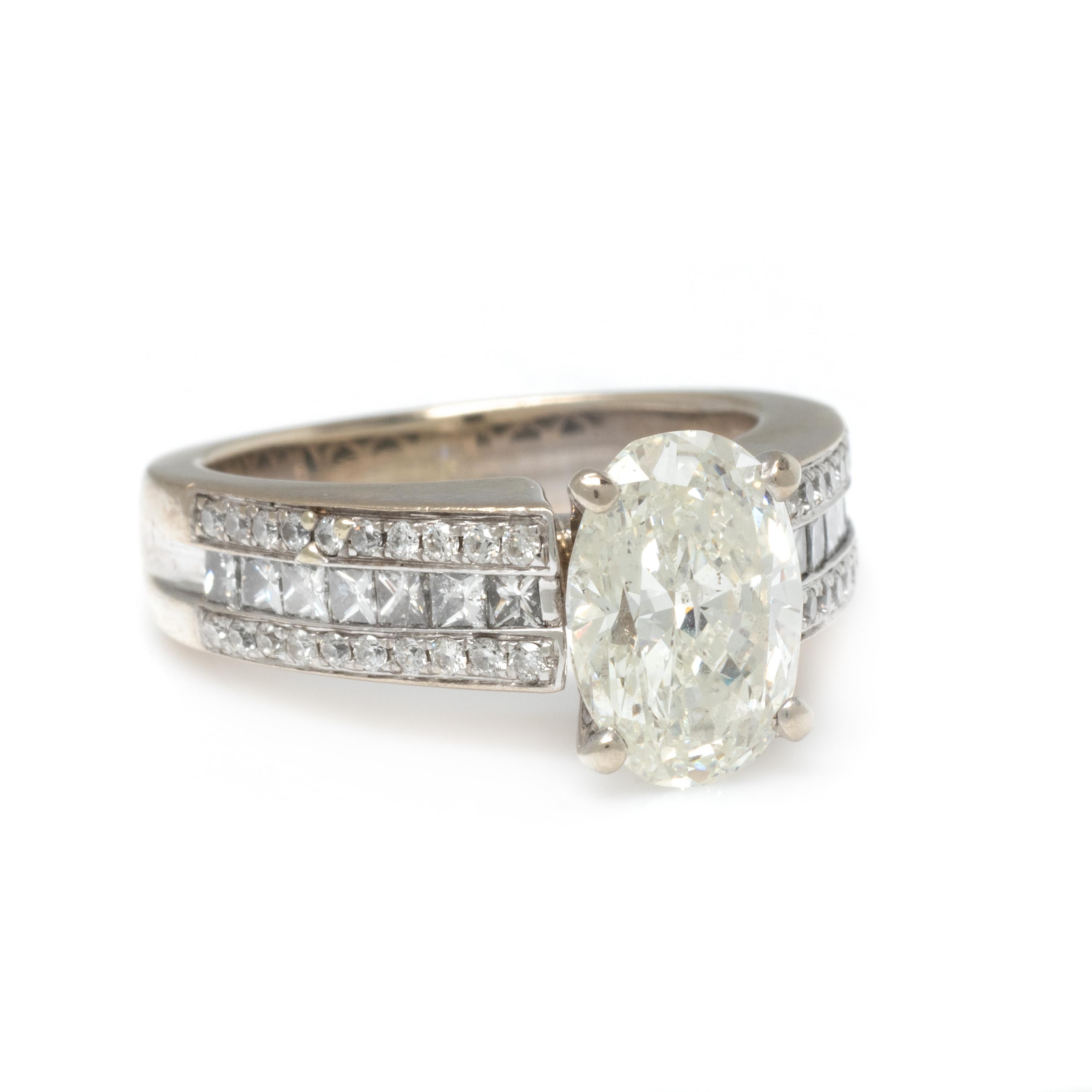 DIAMOND RING