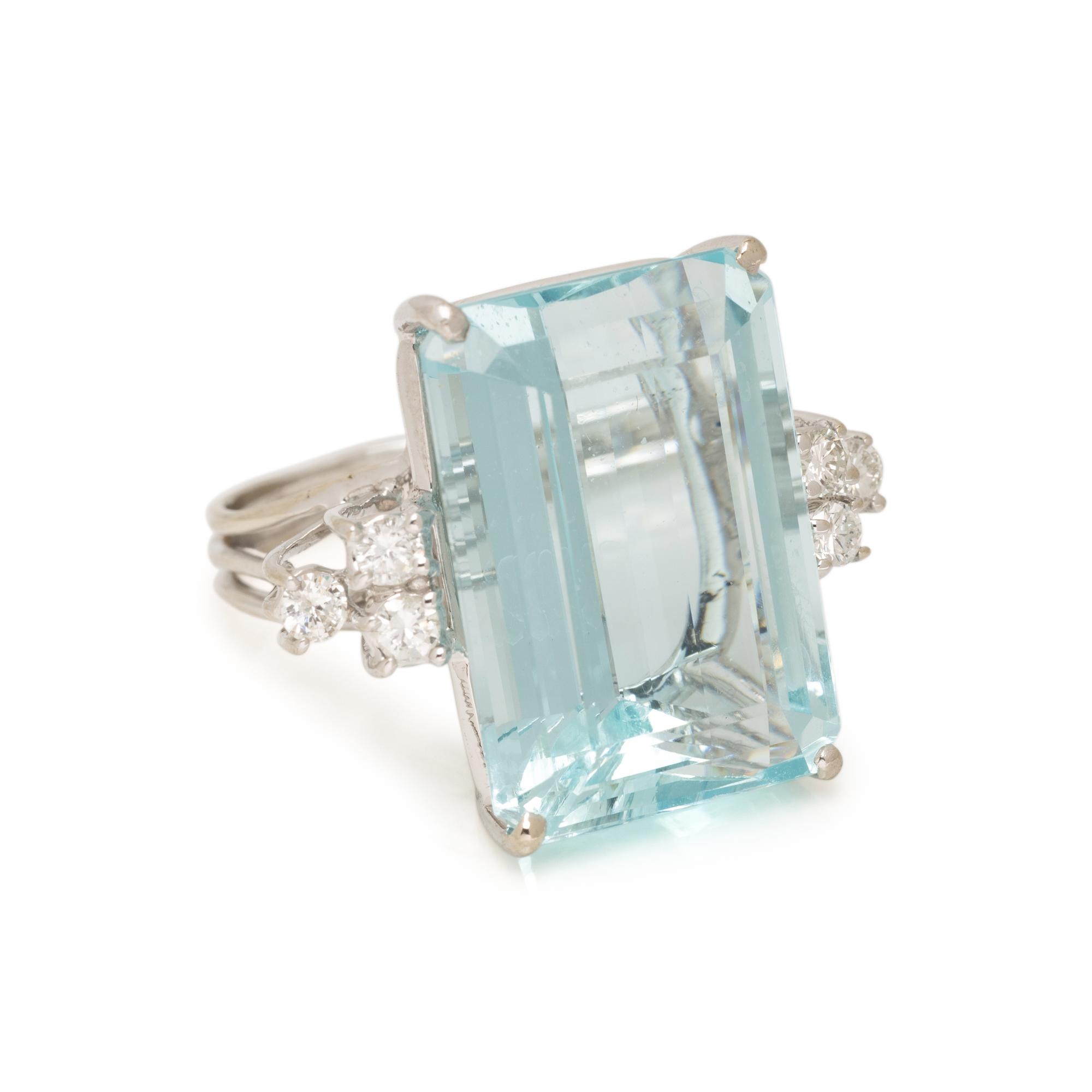 AQUAMARINE AND DIAMOND RING