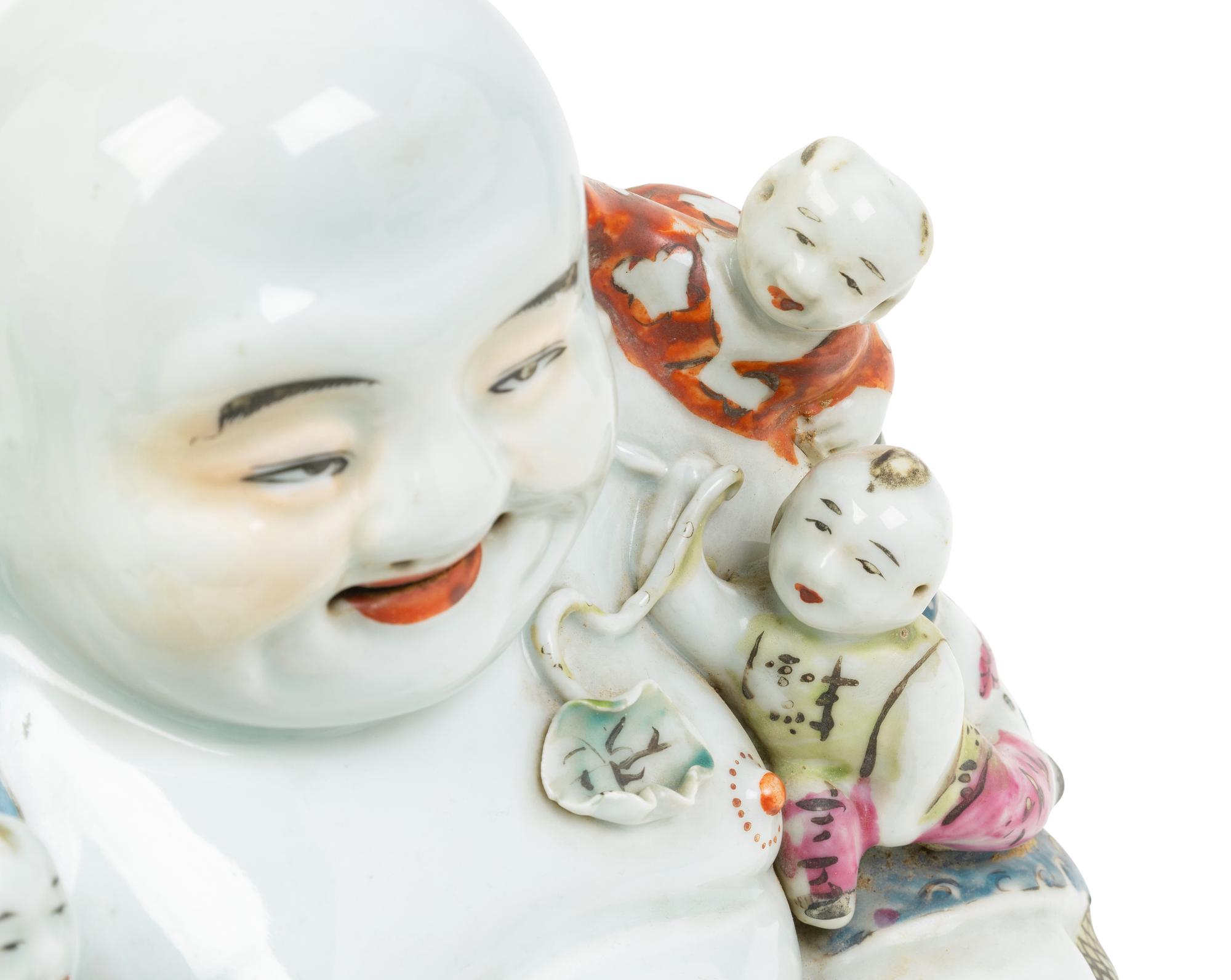 Five Chinese Famille Rose Porcelain Articles