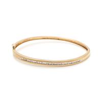 YELLOW GOLD AND DIAMOND BANGLE BRACELET