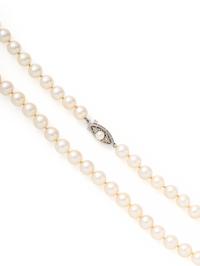 CULTURED PEARL NECKLACE