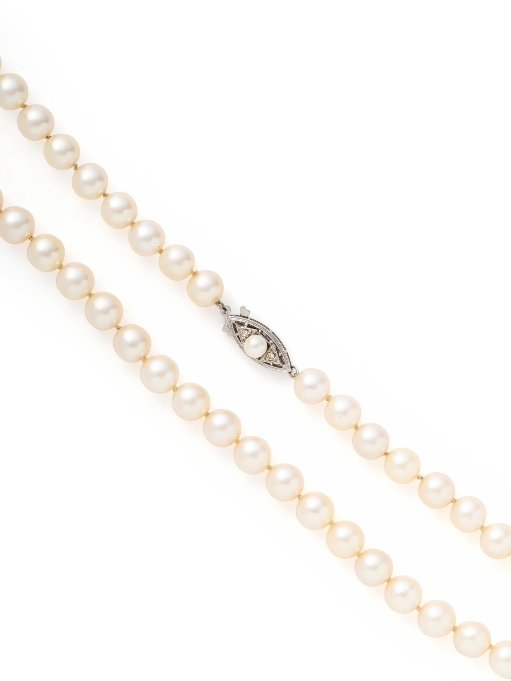 CULTURED PEARL NECKLACE