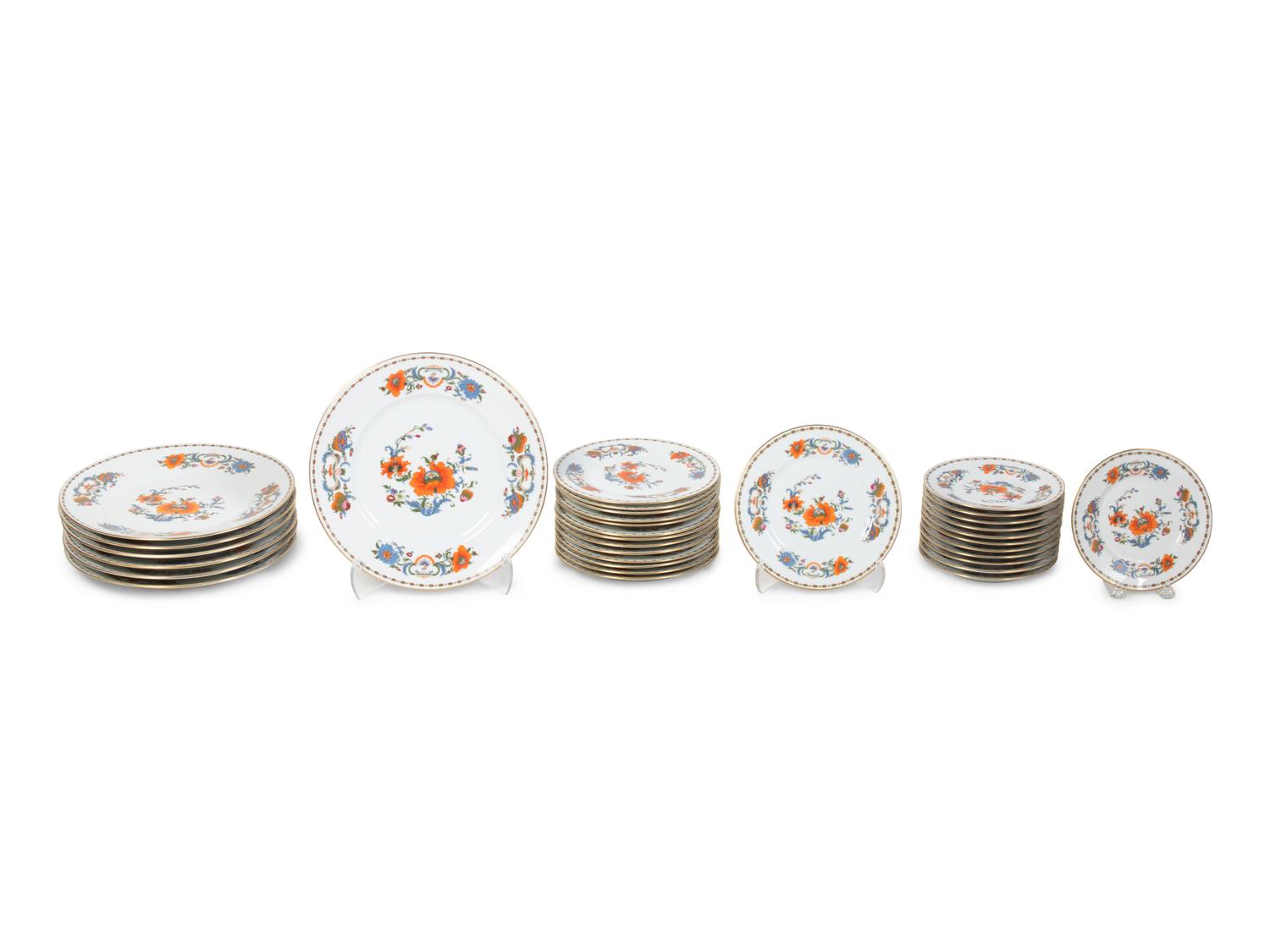 A Limoges Porcelain Vieux Chine Dinner Service