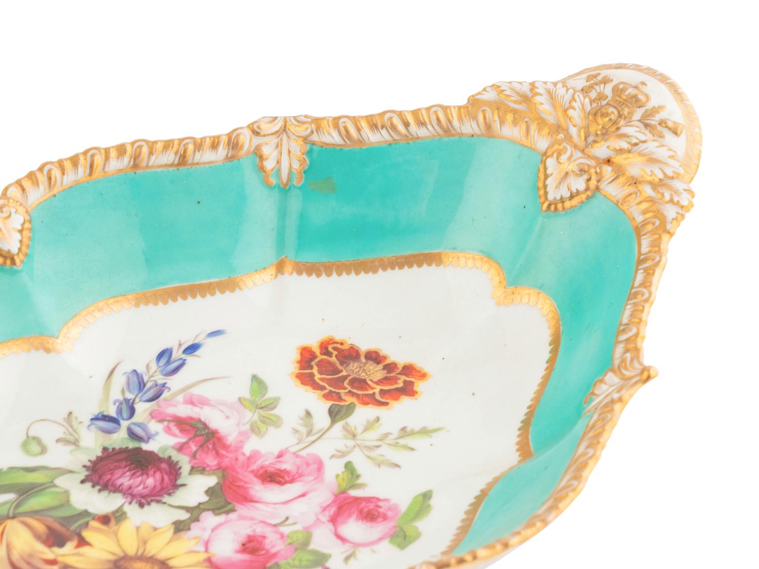 An English Porcelain Dessert Stand and Sauce Tureen