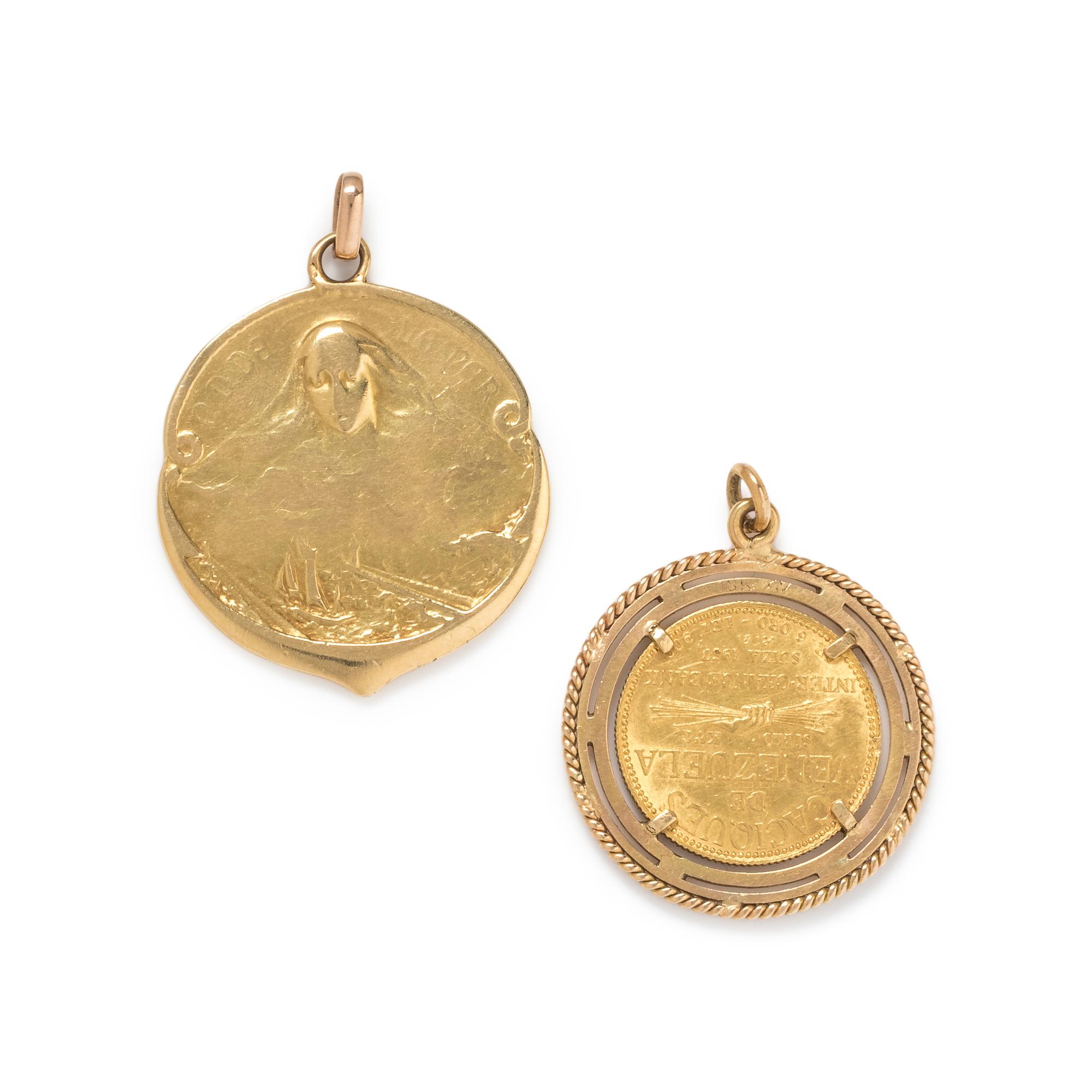 COLLECTION OF YELLOW GOLD PENDANTS