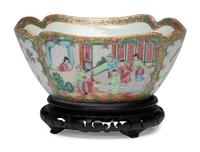 Nine Chinese Export Porcelain Famille Rose and Rose Medallion Articles