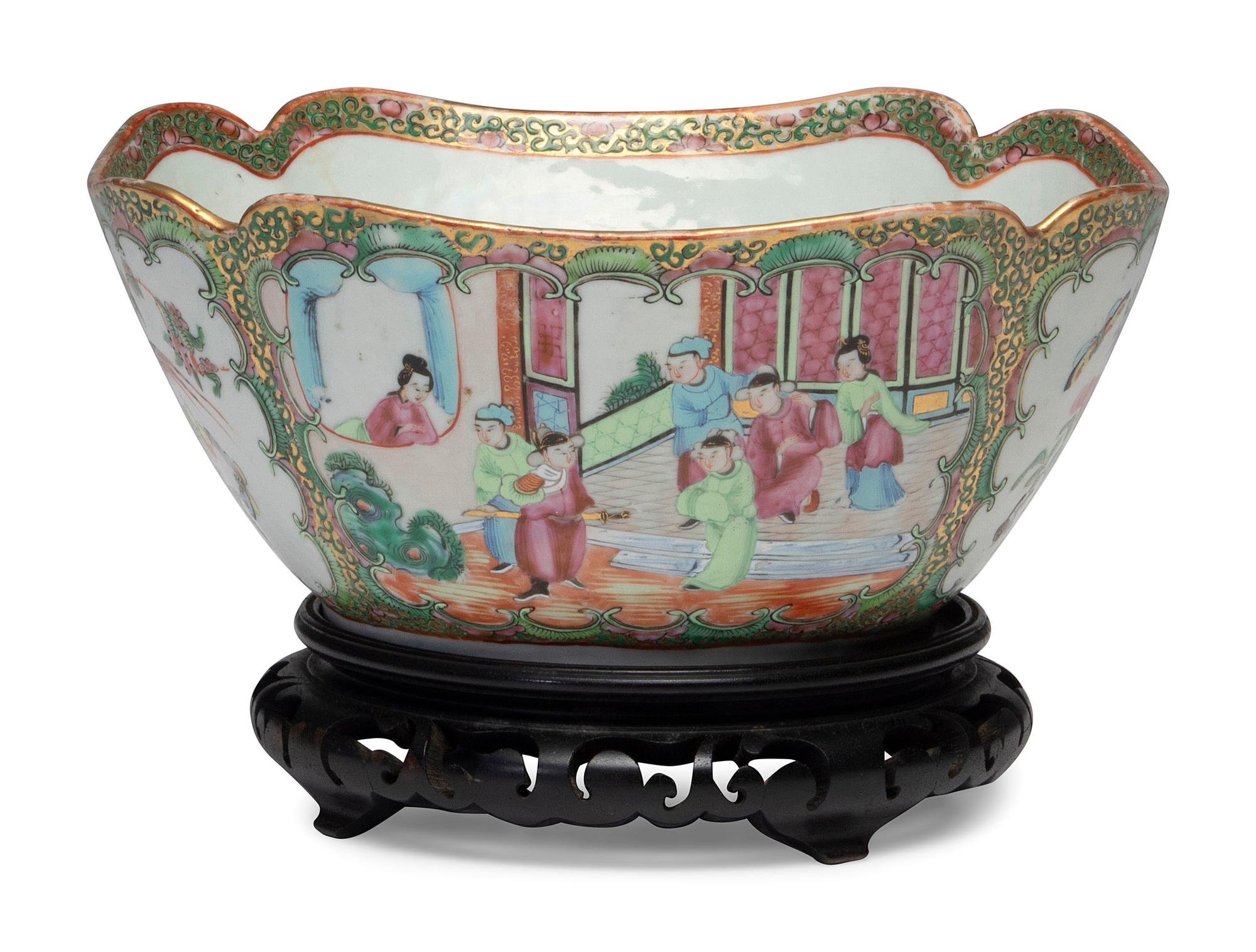 Nine Chinese Export Porcelain Famille Rose and Rose Medallion Articles