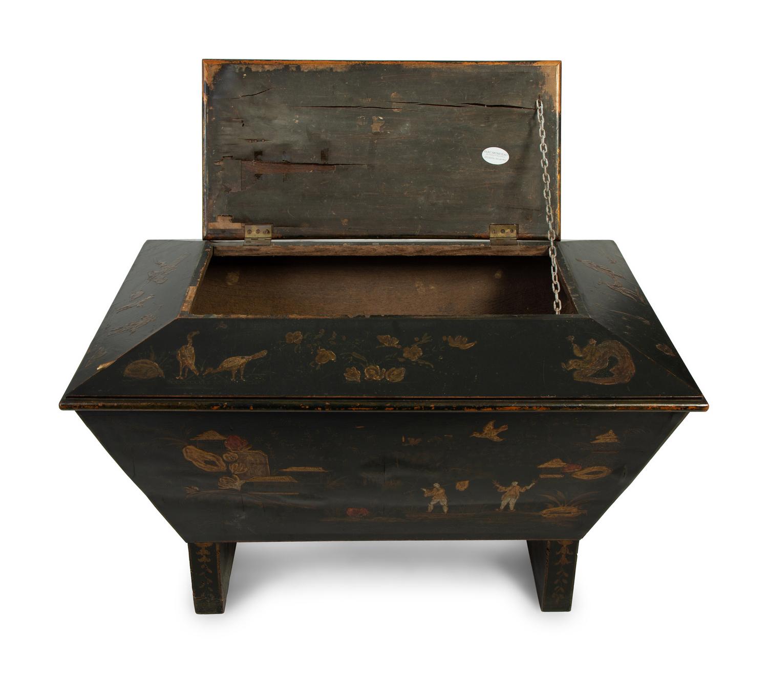 An English Chinoiserie Decorated Cellarette