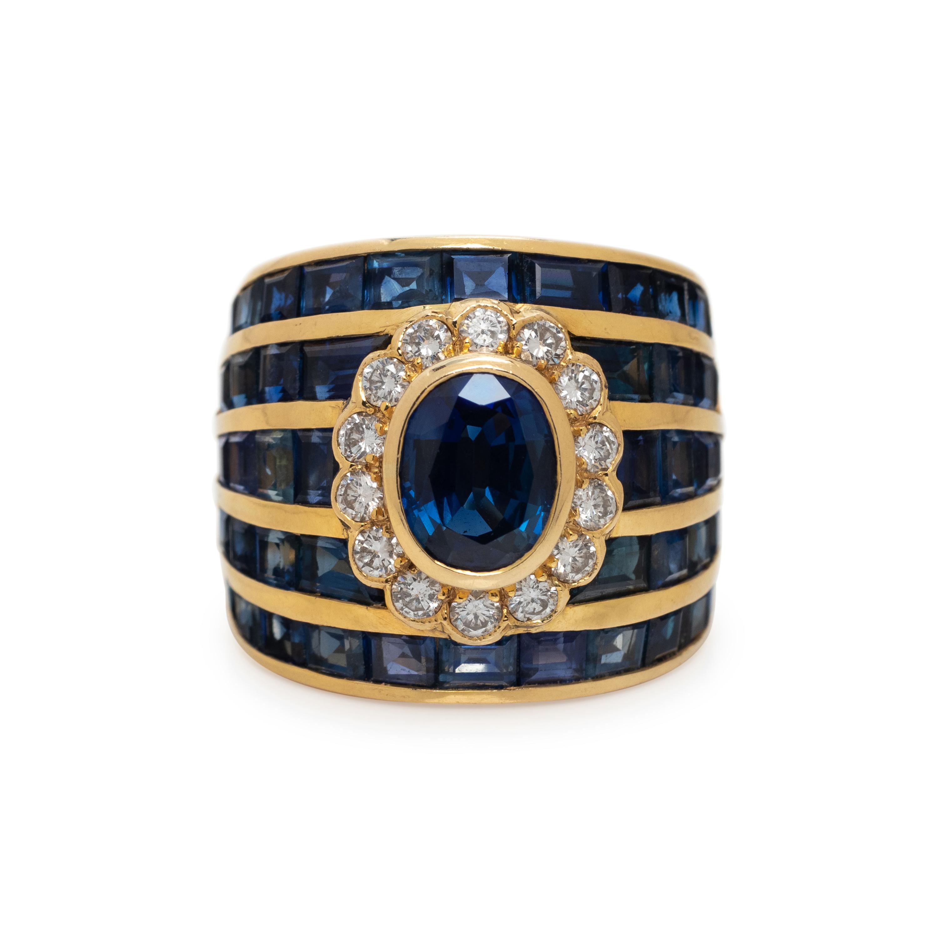 SAPPHIRE AND DIAMOND RING