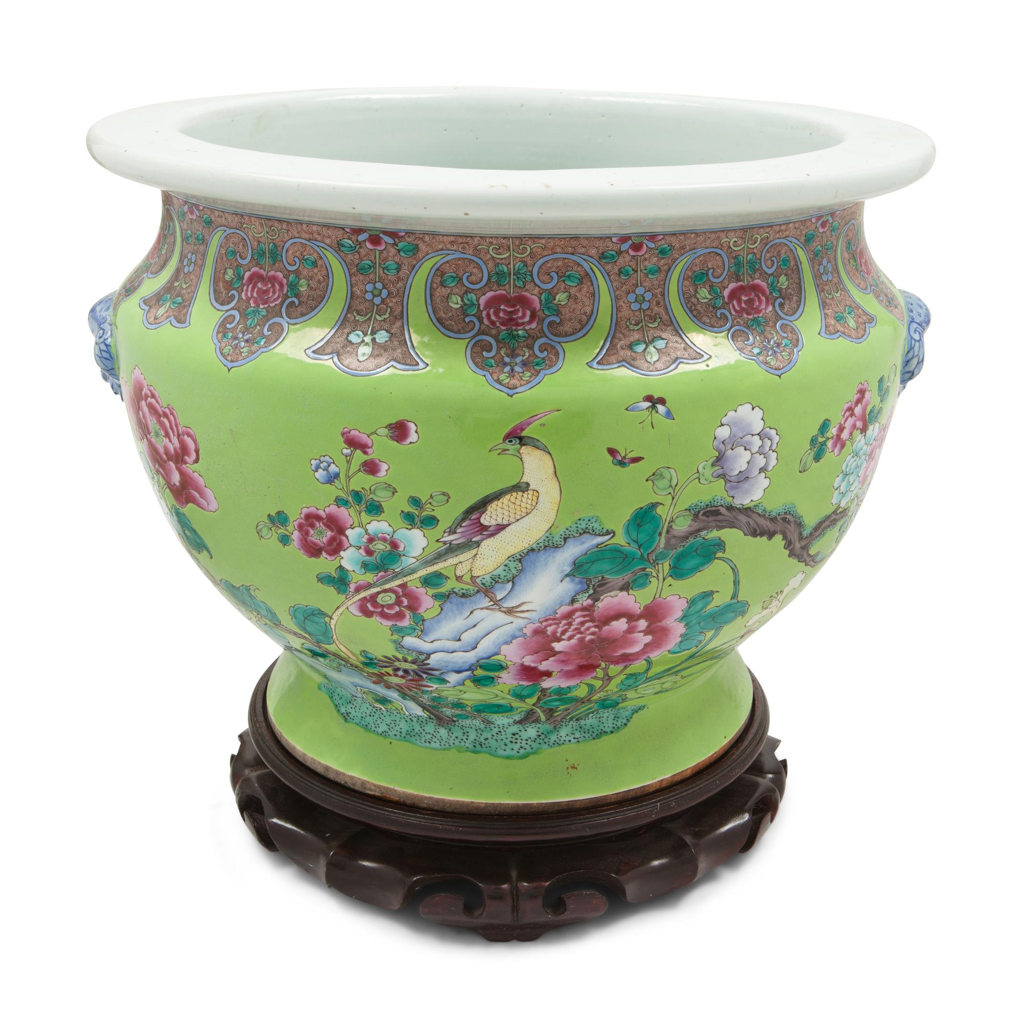 A Chinese Export Apple Green Ground Famille Rose Porcelain Jardiniere