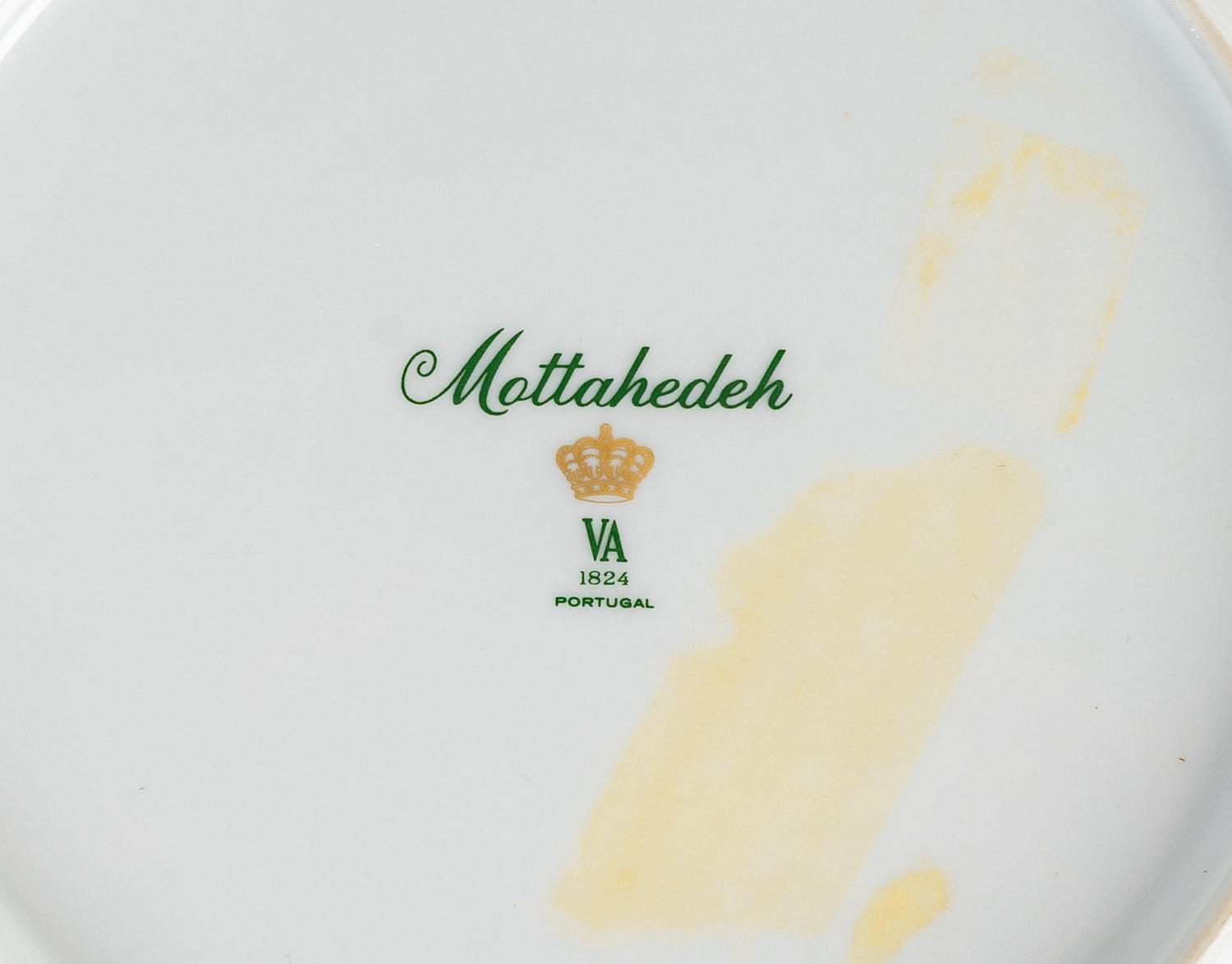 A Pair of Chinese Export Porcelain Armorial Dishes and Four Mottahedeh Porcelain Plates — THE FIRST PAIR 19TH CENTURY