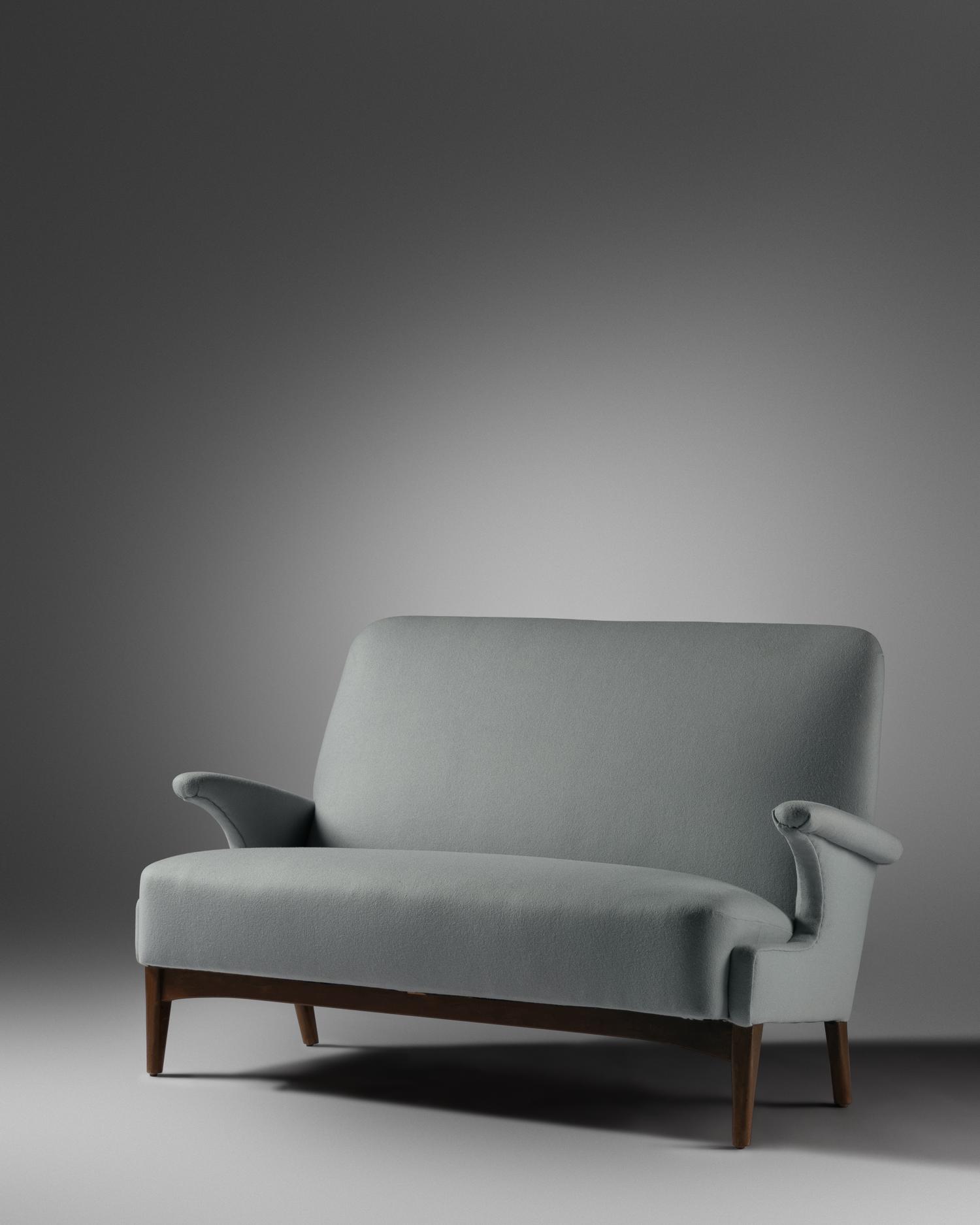 Sofa, Model 5020