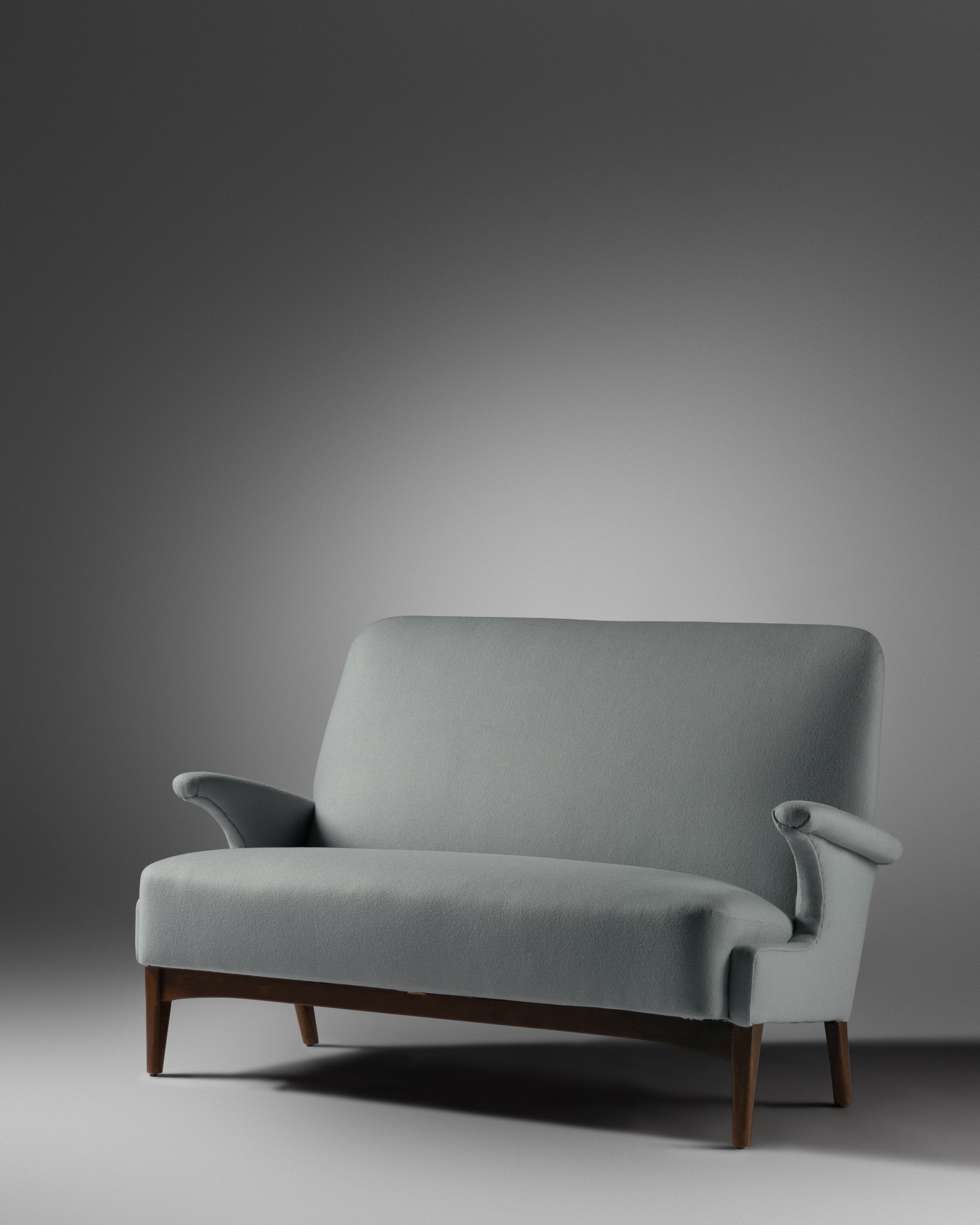 Sofa, Model 5020