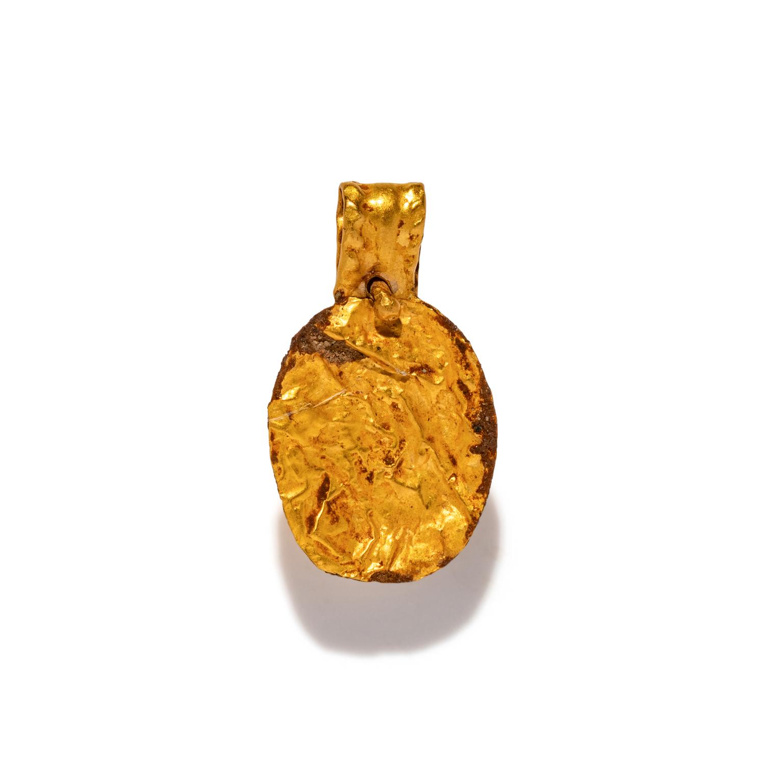 A Roman Gold Pendant with the Head of Hercules