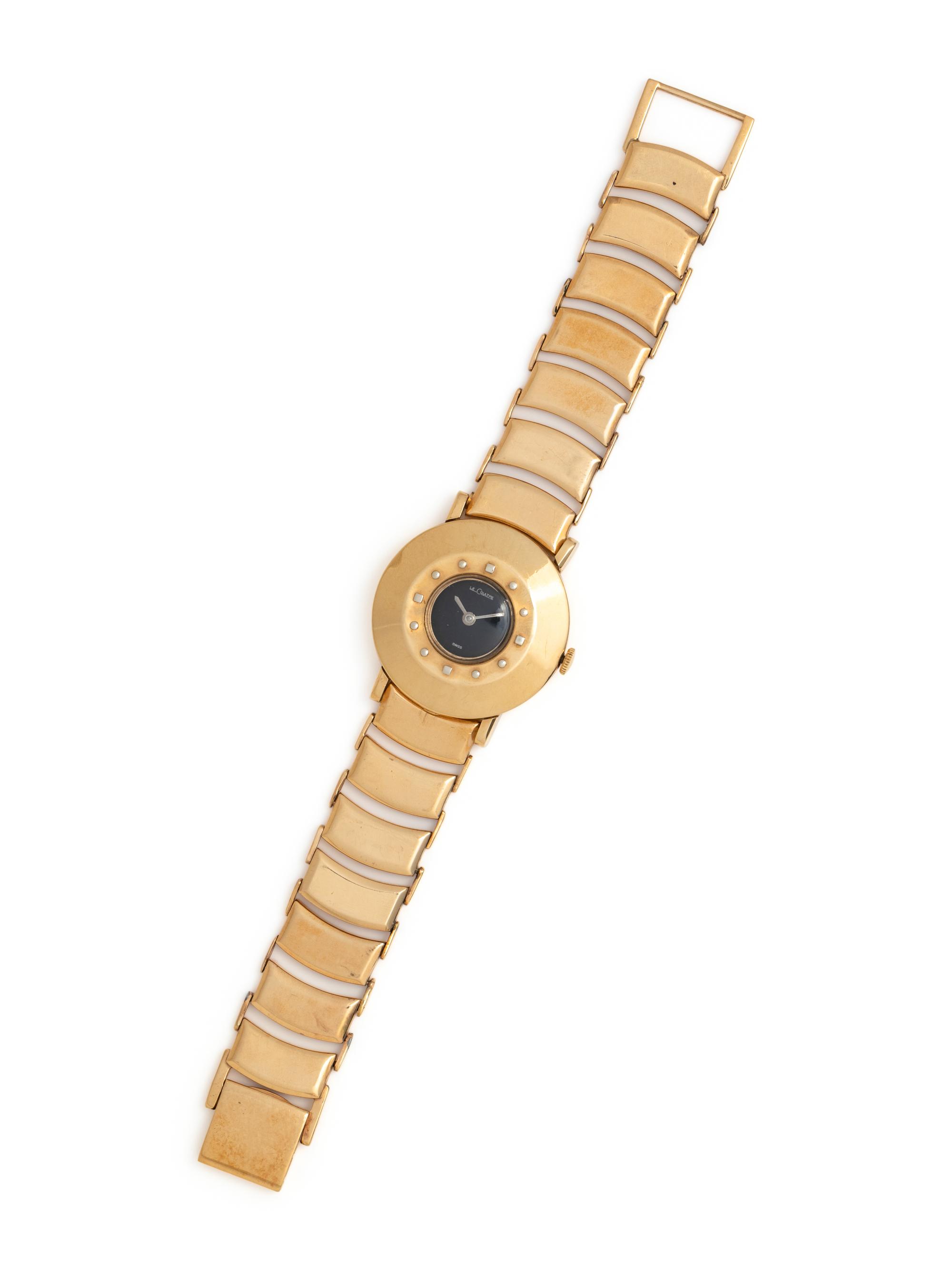 LeCOULTRE, VINTAGE, 14K YELLOW GOLD WRISTWATCH
