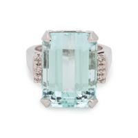 AQUAMARINE AND DIAMOND RING
