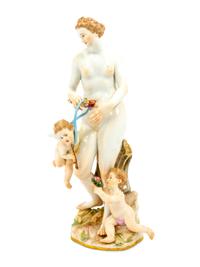 A Meissen Porcelain Venus Figure