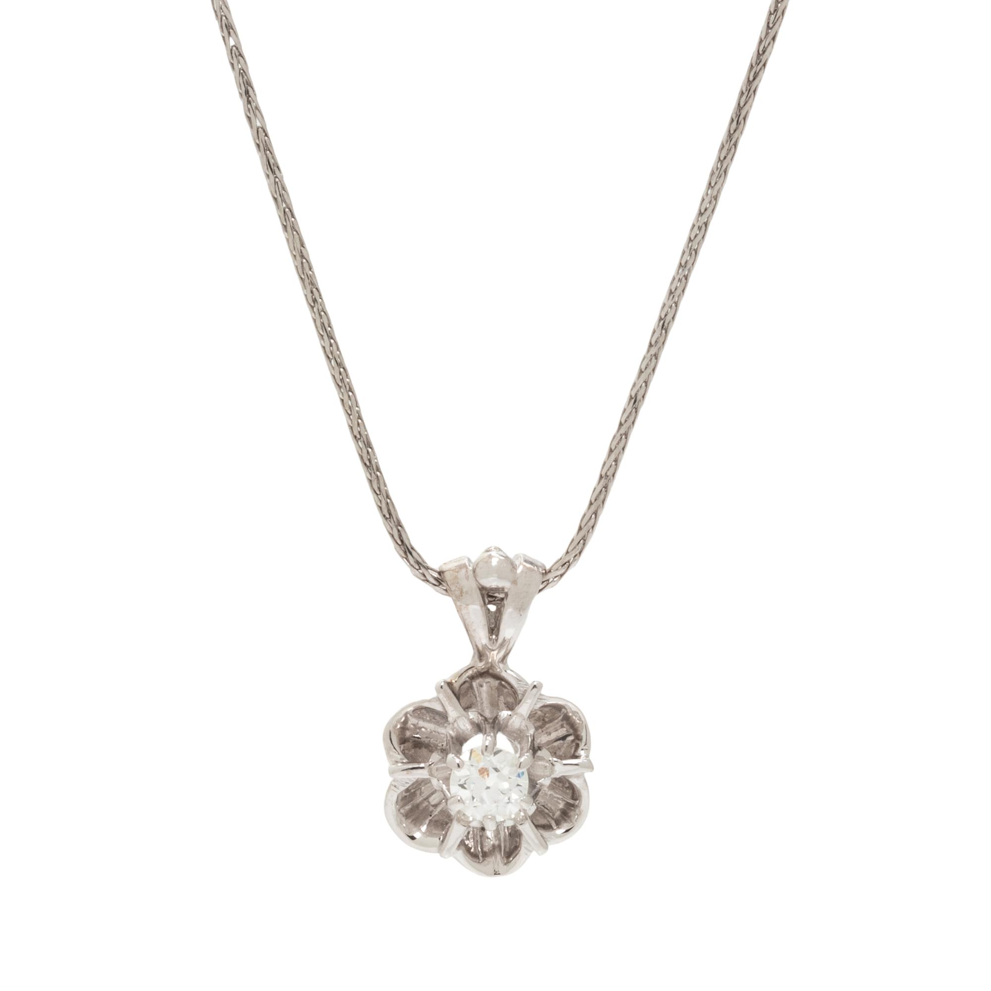 WHITE GOLD AND DIAMOND NECKLACE