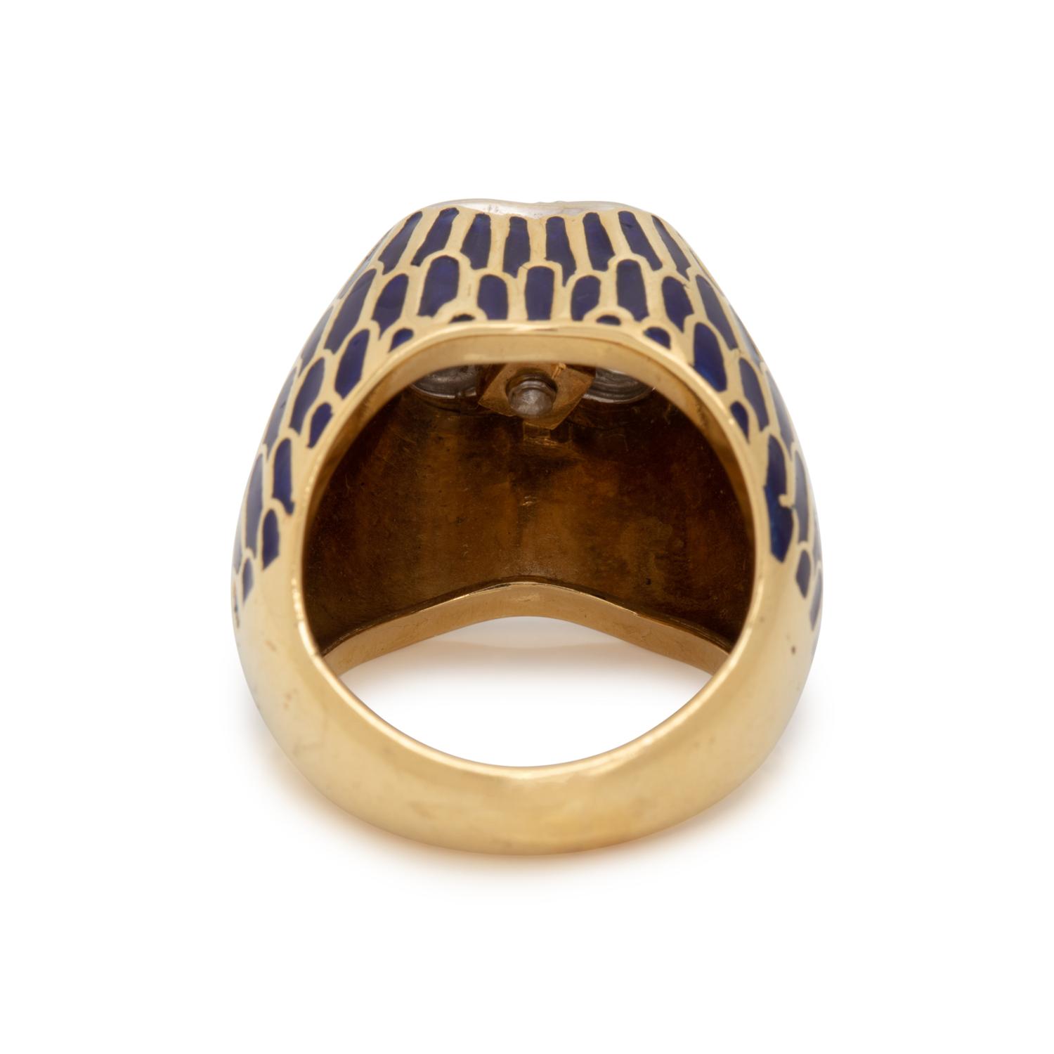 DIAMOND AND ENAMEL RING