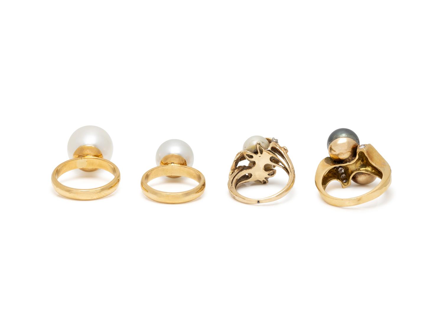 A COLLECTION OF CULTURED PEARL RINGS
