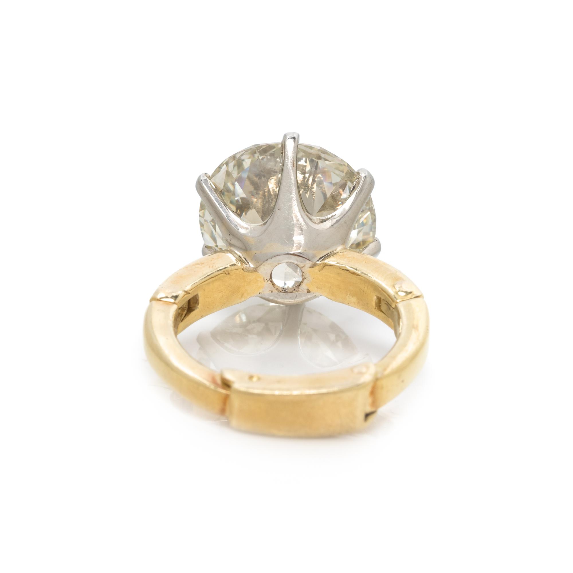 DIAMOND RING