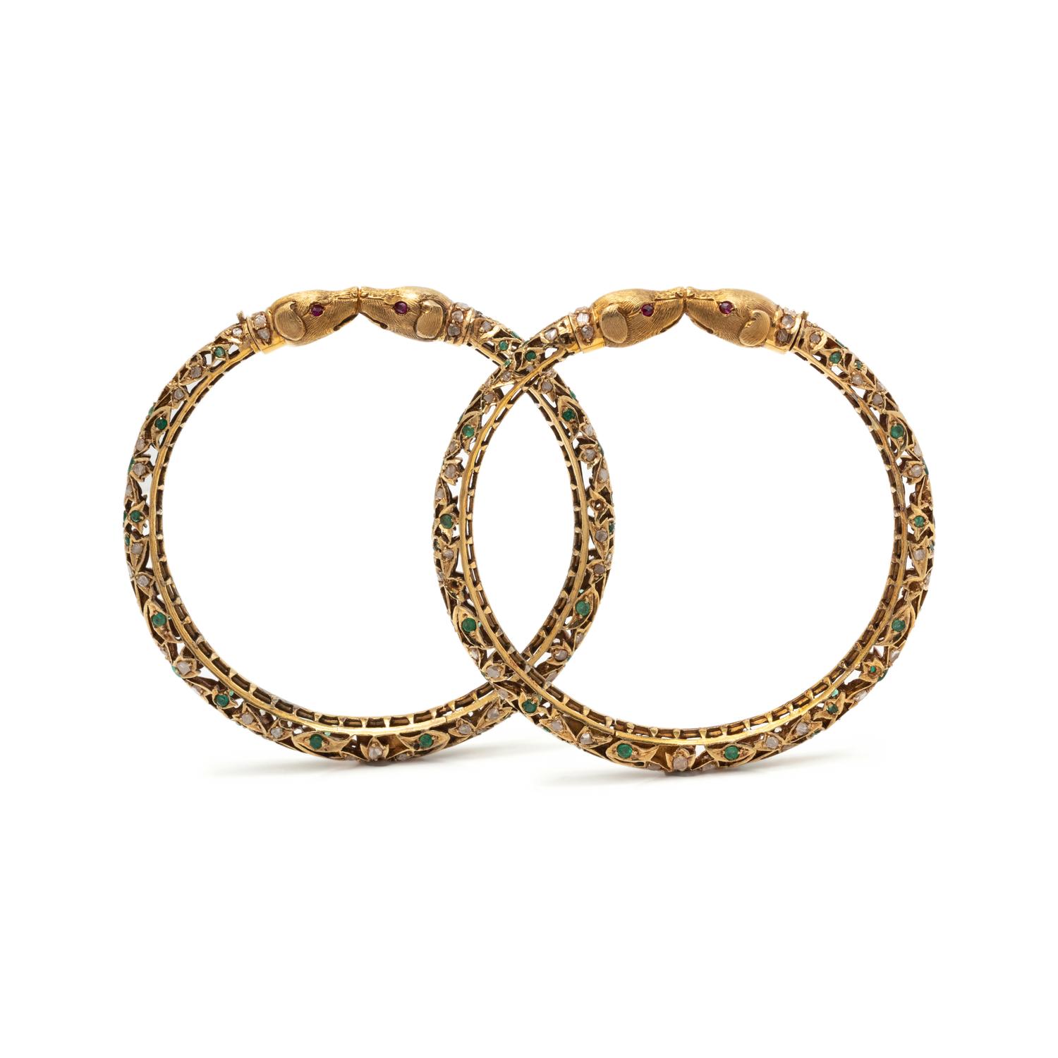 PAIR OF YELLOW GOLD, DIAMOND AND EMERALD BANGLE BRACELETS
