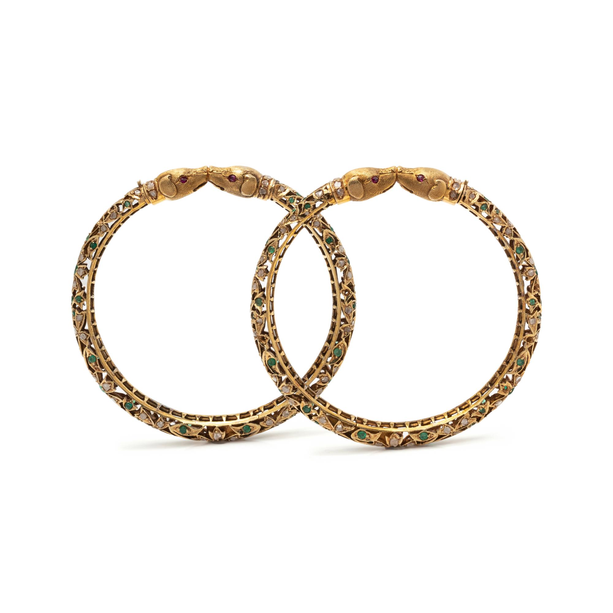 PAIR OF YELLOW GOLD, DIAMOND AND EMERALD BANGLE BRACELETS