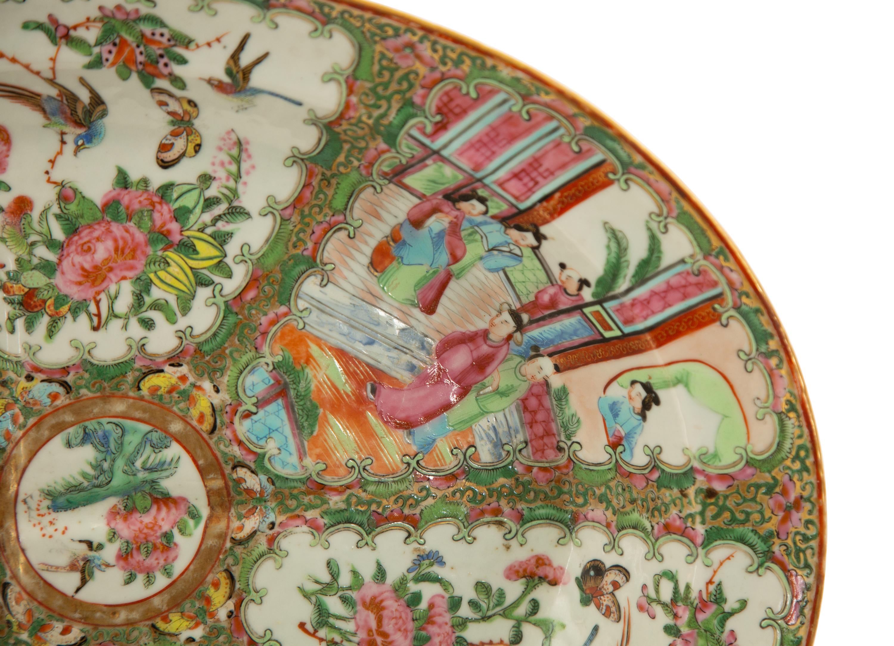 A Chinese Rose Medallion Porcelain Meat Platter