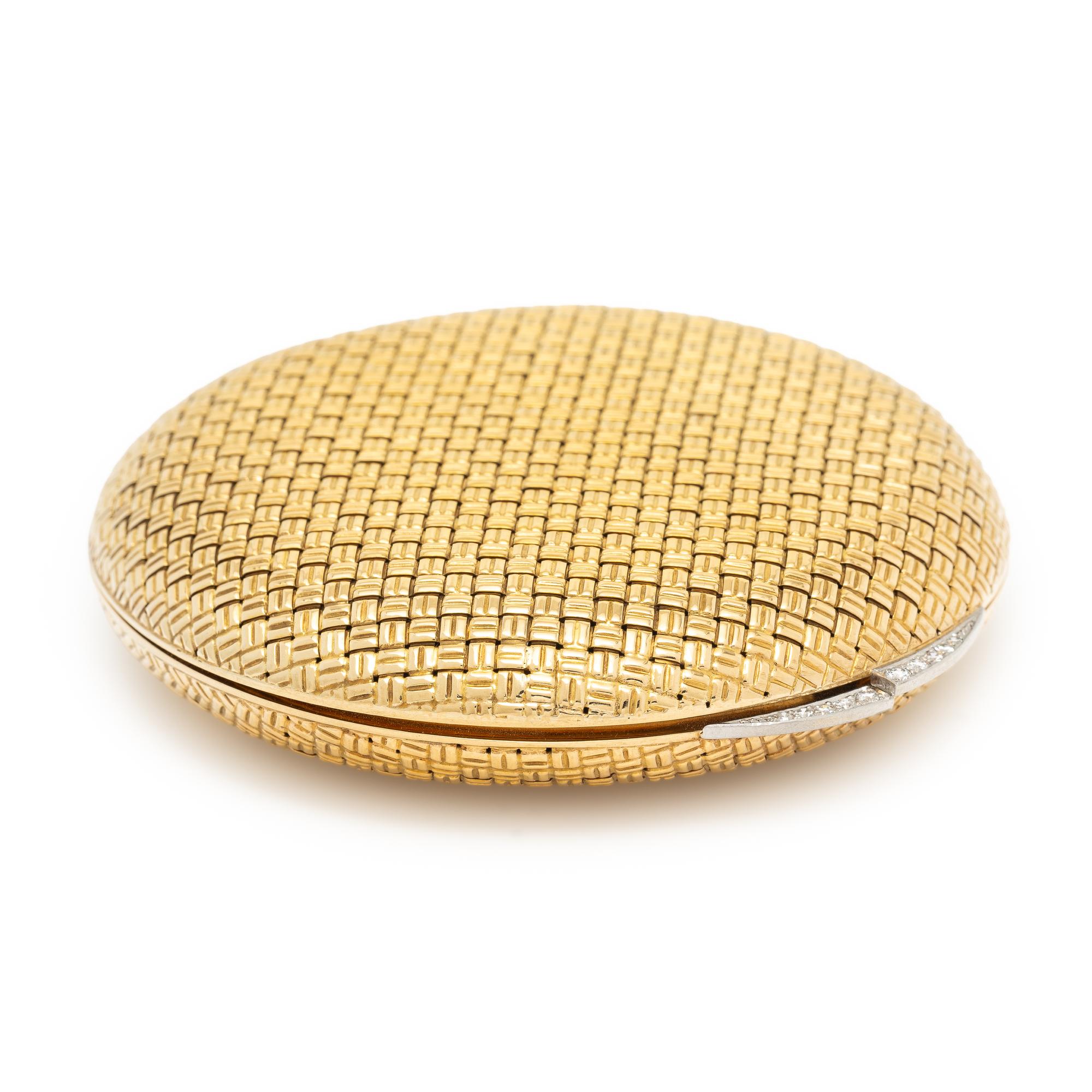 VAN CLEEF & ARPELS, YELLOW GOLD AND DIAMOND COMPACT WITH SUEDE SLIP COVER