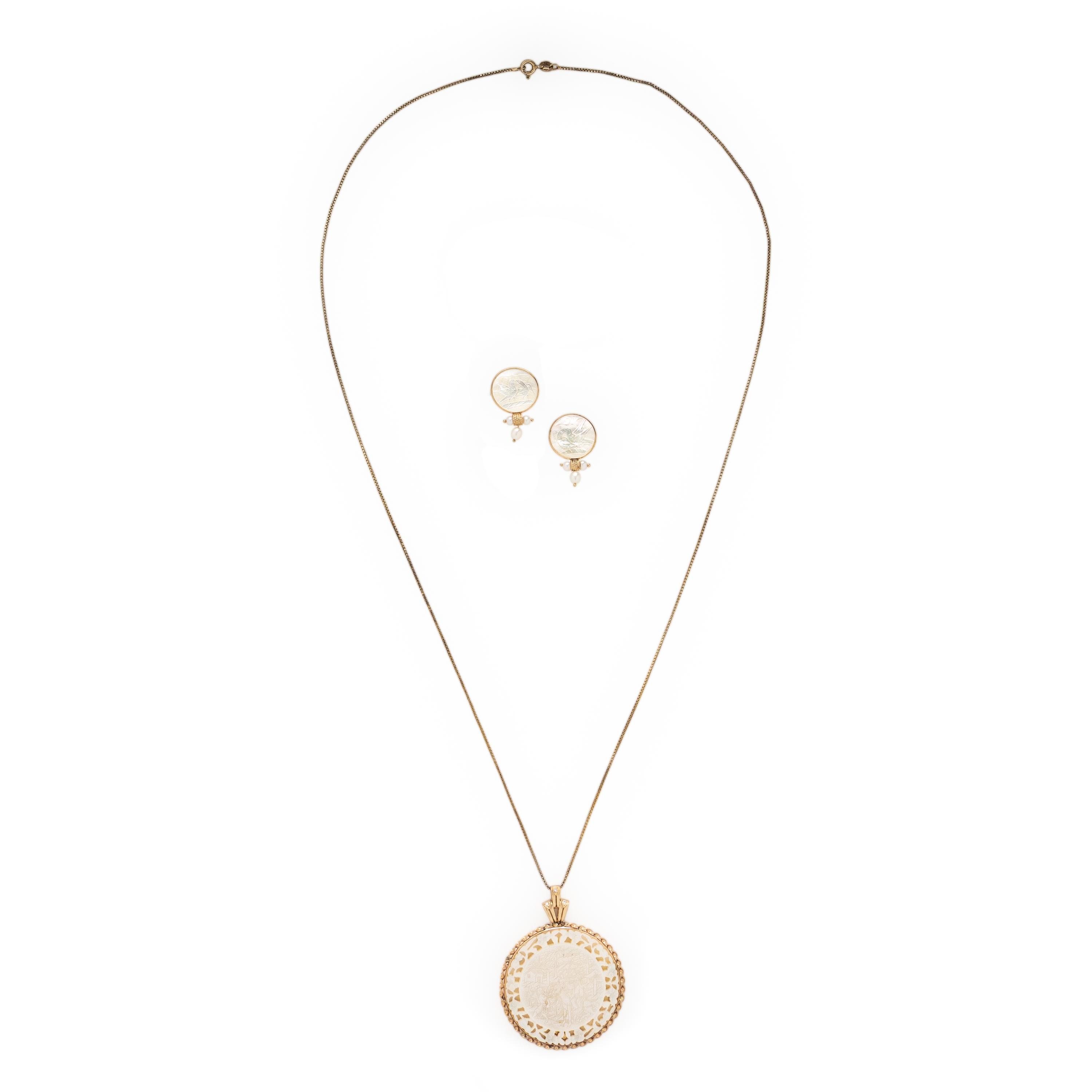 Donna Chambers, Chinese Mother-of-Pearl Gaming Counter and Yellow Gold Necklace and Earrings