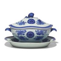 A Chinese Export Porcelain Blue Fitzhugh Covered Tureen and Stand