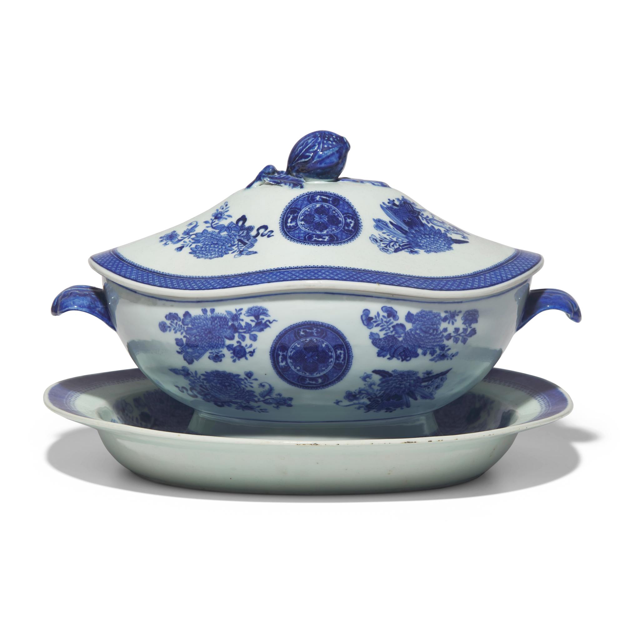 A Chinese Export Porcelain Blue Fitzhugh Covered Tureen and Stand