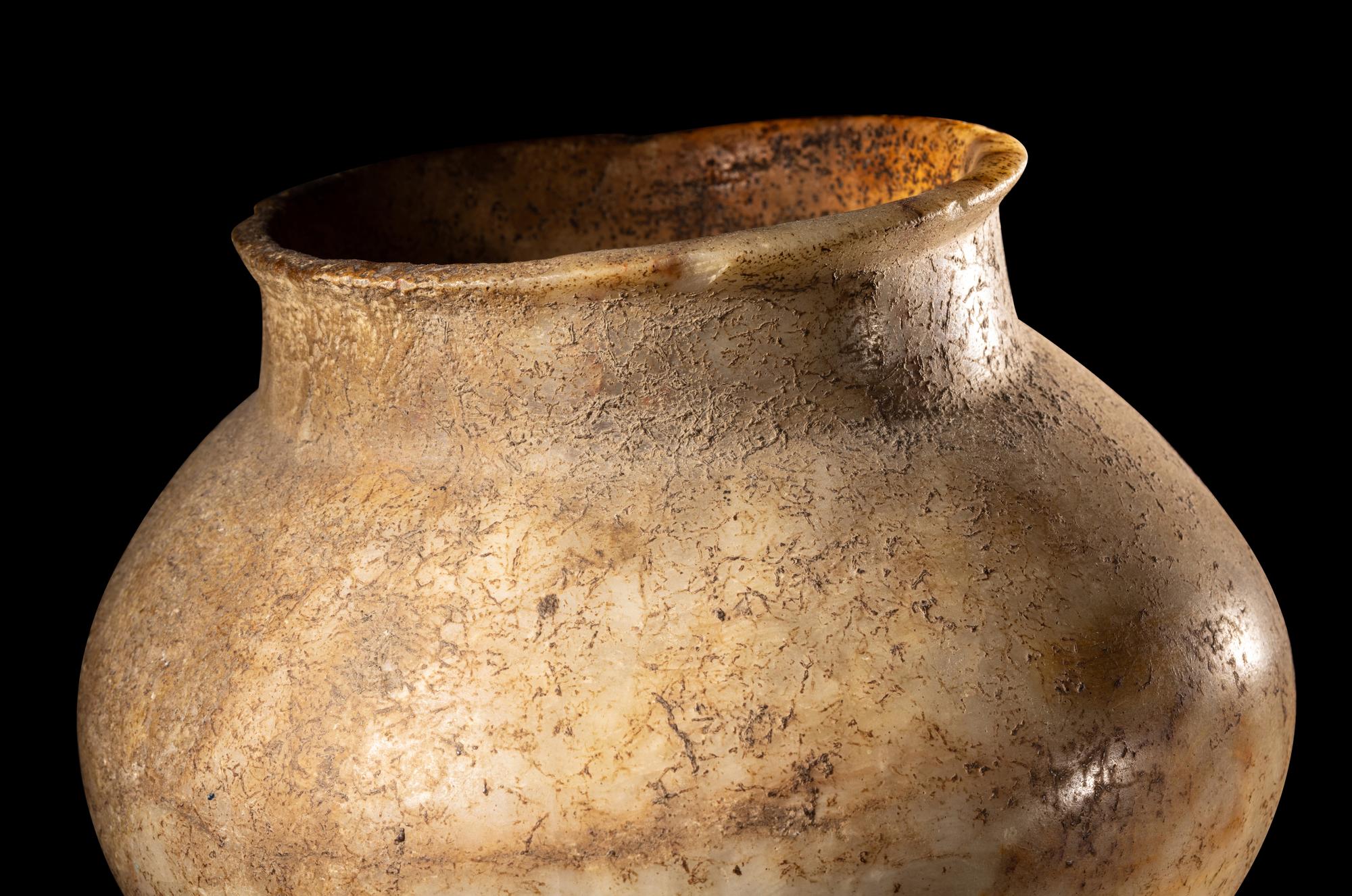 A Mixtec Onyx Tripod Bowl