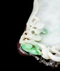 A Chinese Apple Green and White Jadeite Leaf-Form Ink Palette