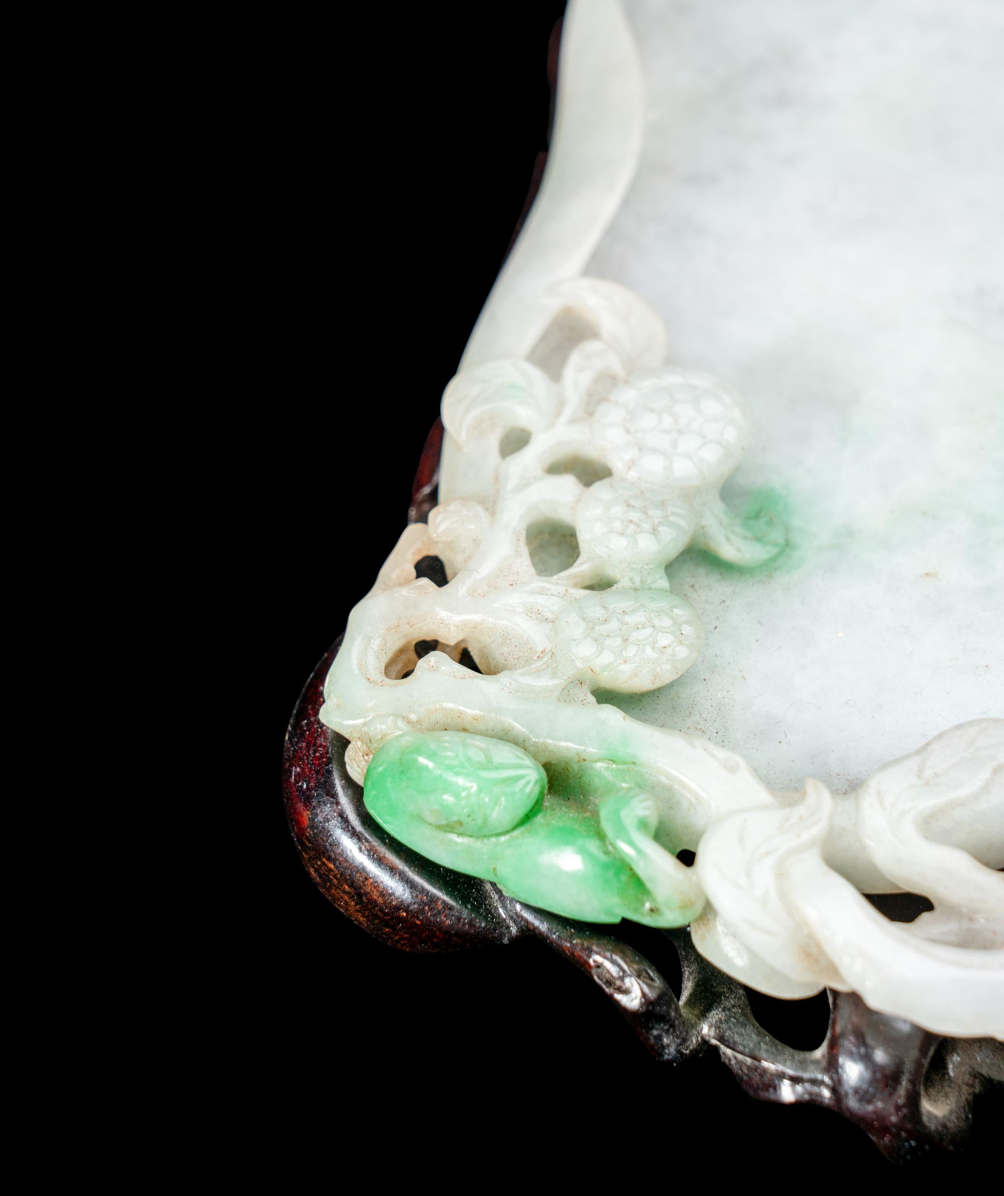 A Chinese Apple Green and White Jadeite Leaf-Form Ink Palette
