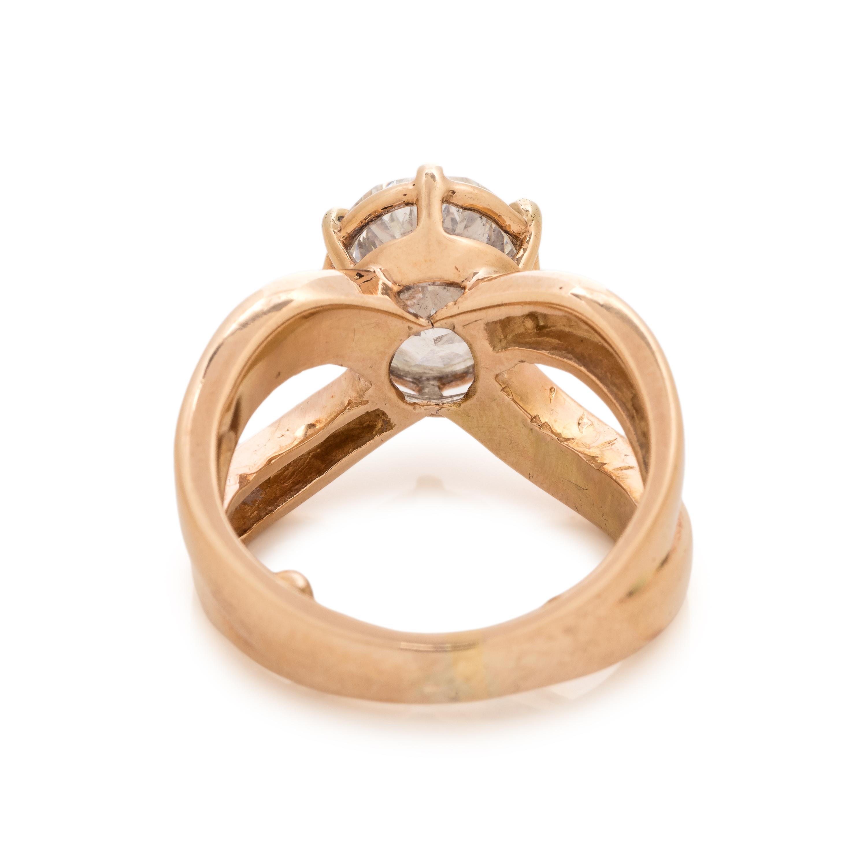 DIAMOND RING