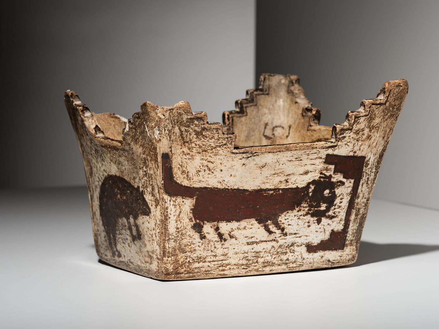 Early Zuni Polychrome Pottery Container