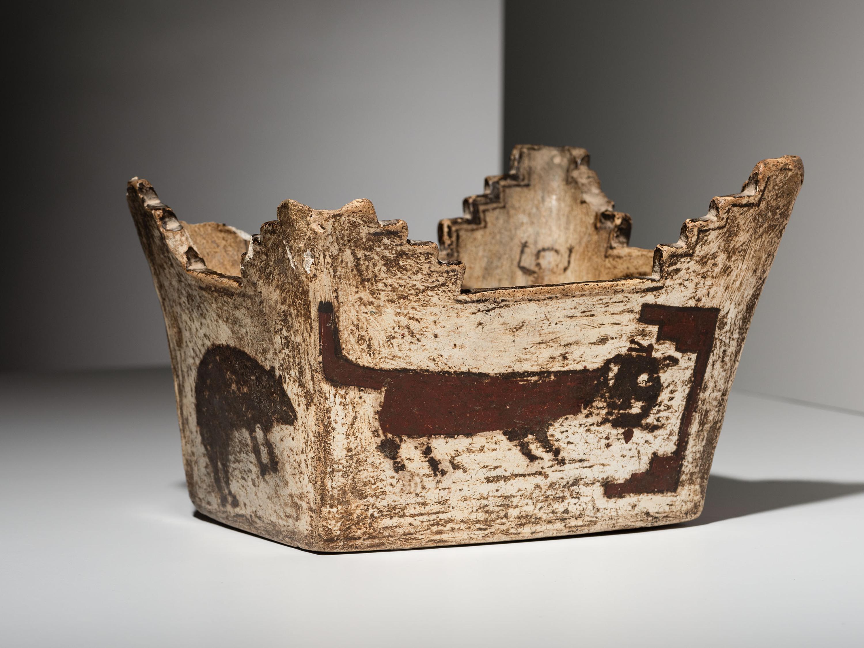 Early Zuni Polychrome Pottery Container