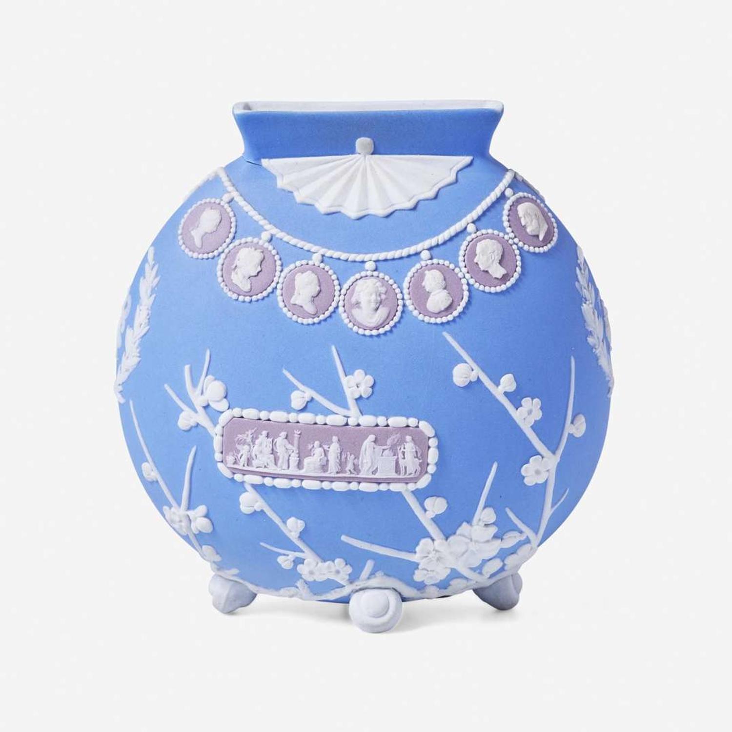 A Wedgwood Tricolor Moon Flask Vase UK, late 19th century