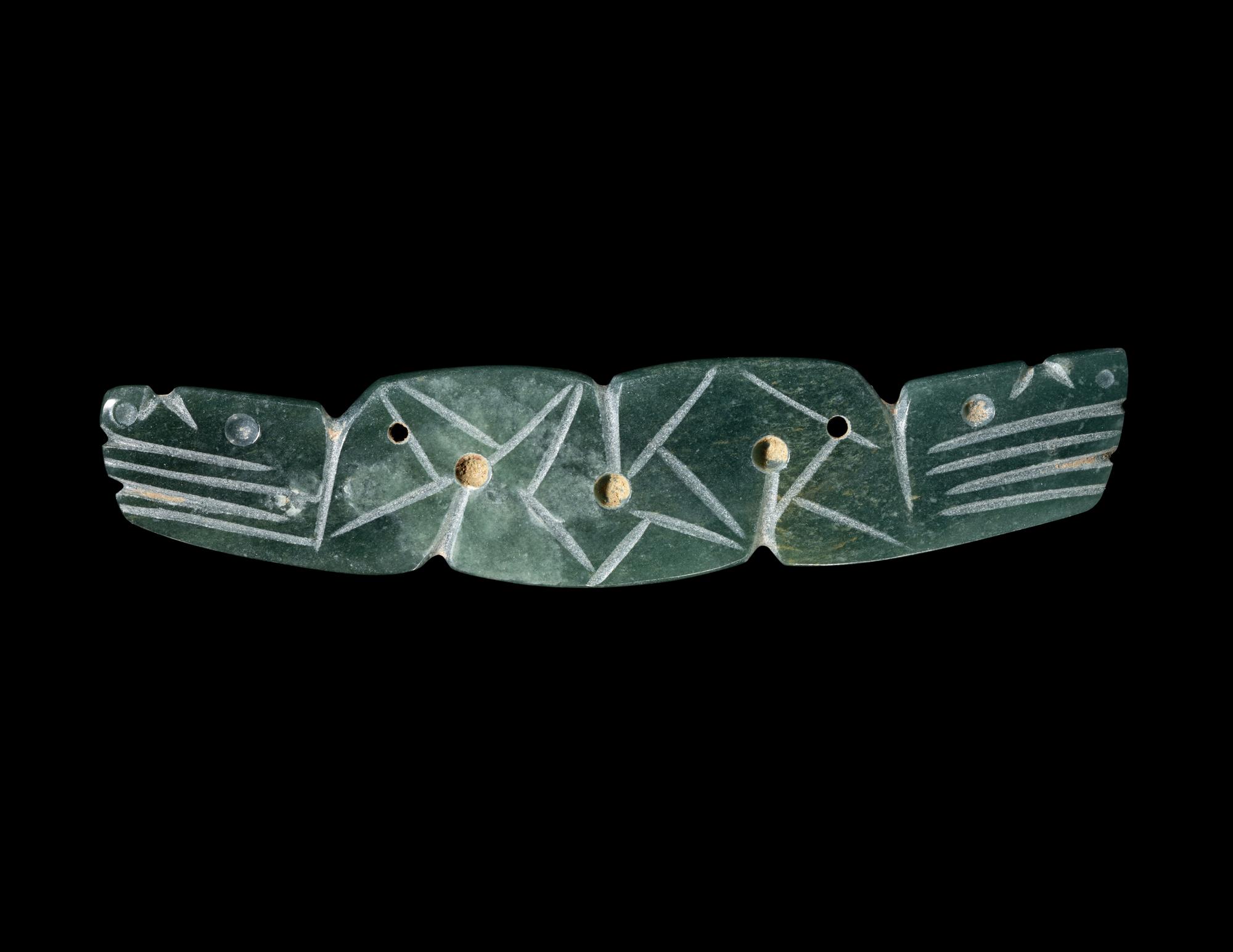 A Costa Rican JadeTwo-Head Bar Pendant