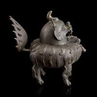 A Chinese Patinated Bronze Luduan Censer, Late Ming to Qing Dynasty 明末清初 銅甪端