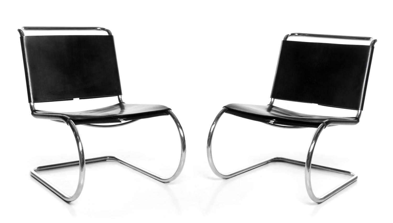 Pair of MR Lounge Chairs Knoll, USA