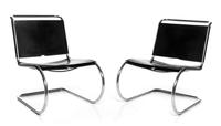 Pair of MR Lounge Chairs Knoll, USA