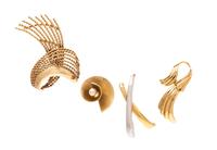 A Collection of Yellow Gold Brooches, 14.50 dwts.