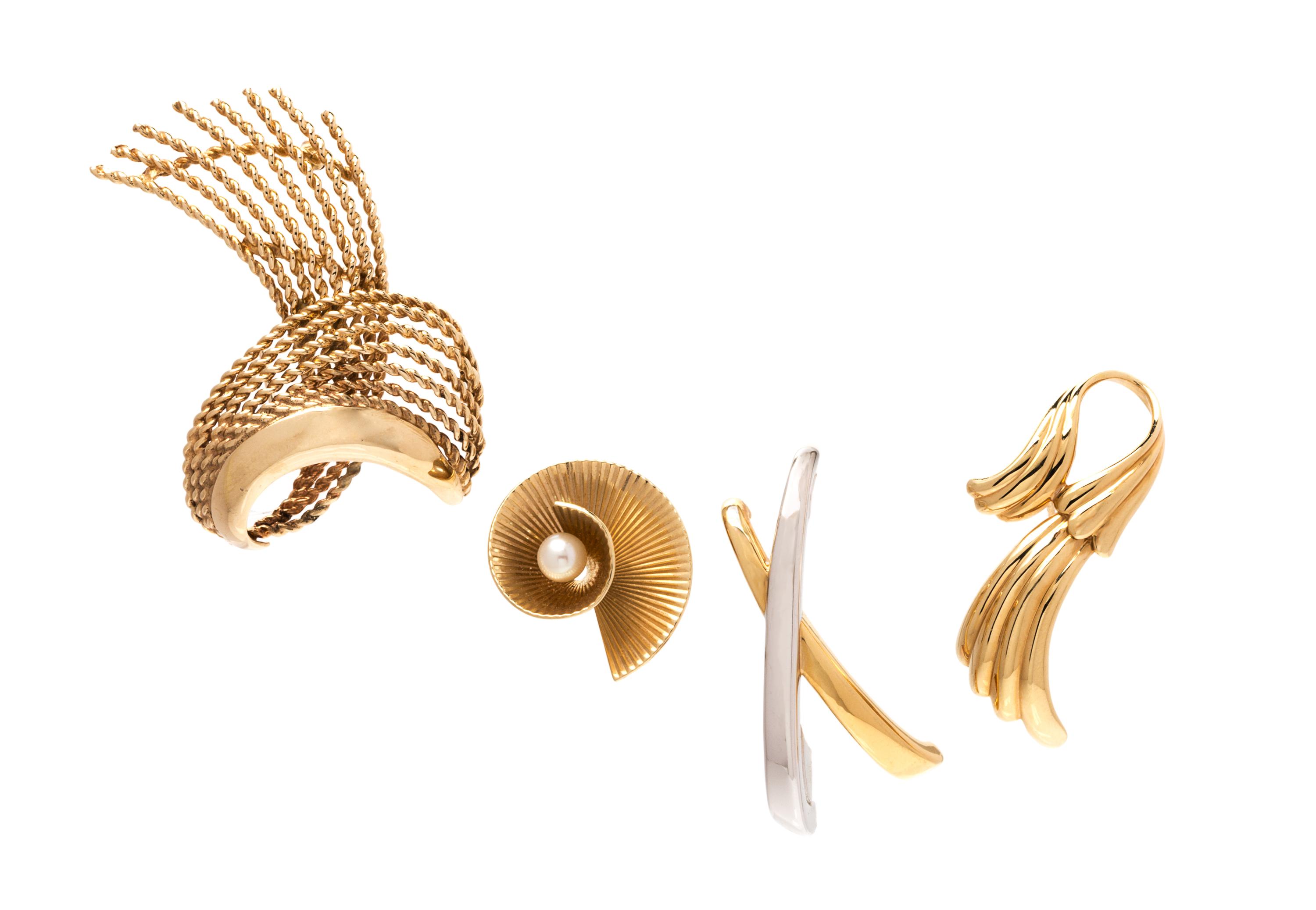 A Collection of Yellow Gold Brooches, 14.50 dwts.