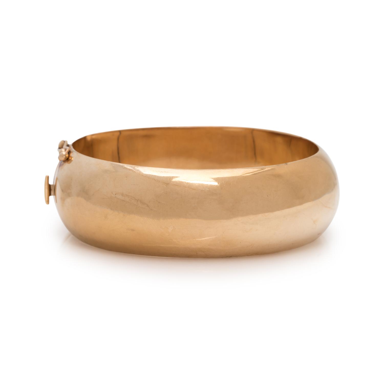 YELLOW GOLD BANGLE BRACELET