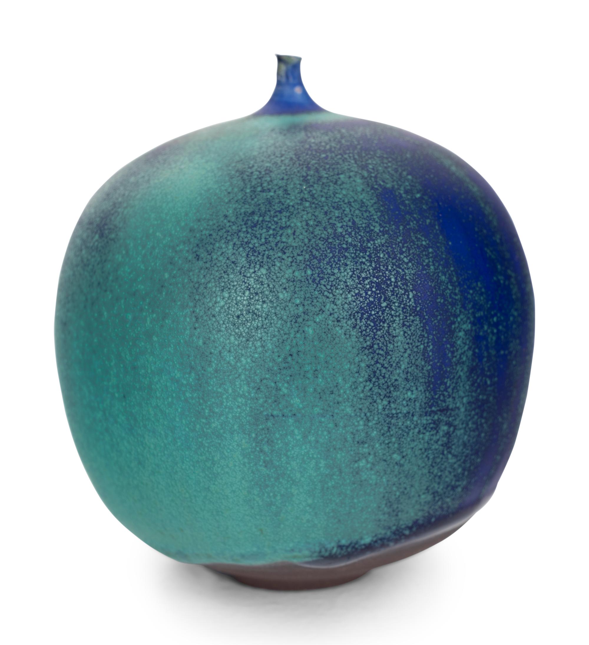 Feelie Vase