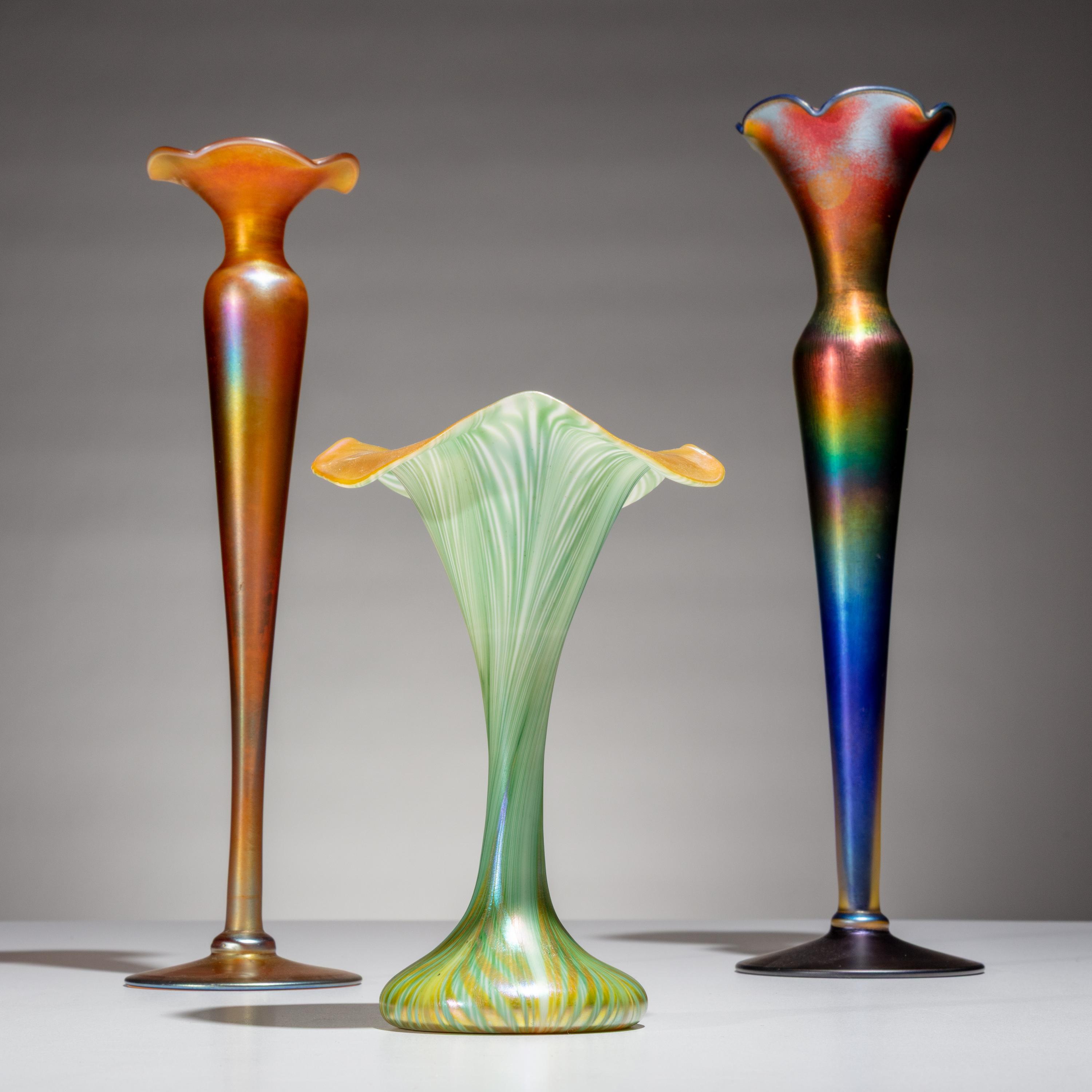 Quezal Early 20th Century — Group of 3 Vases