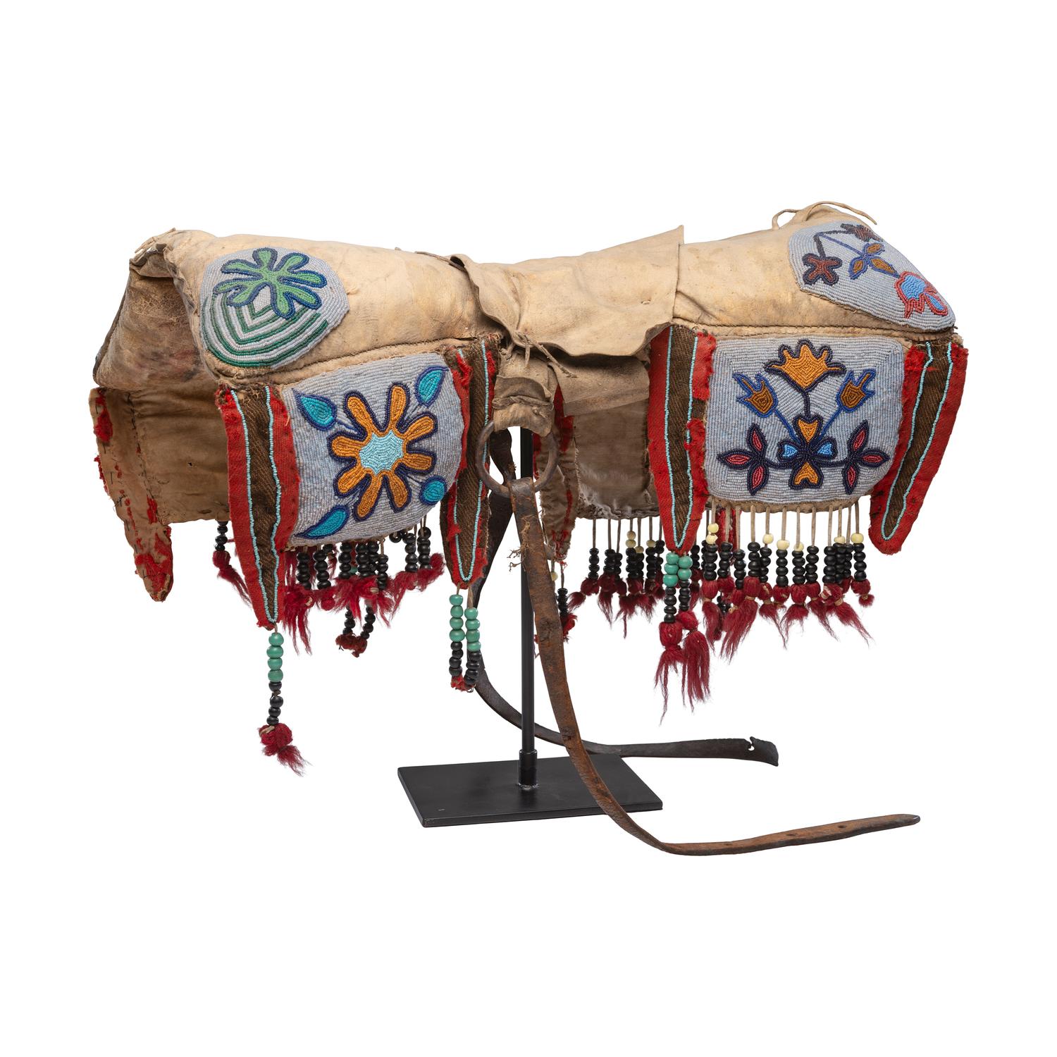 Cree Beaded Hide Pad Saddle